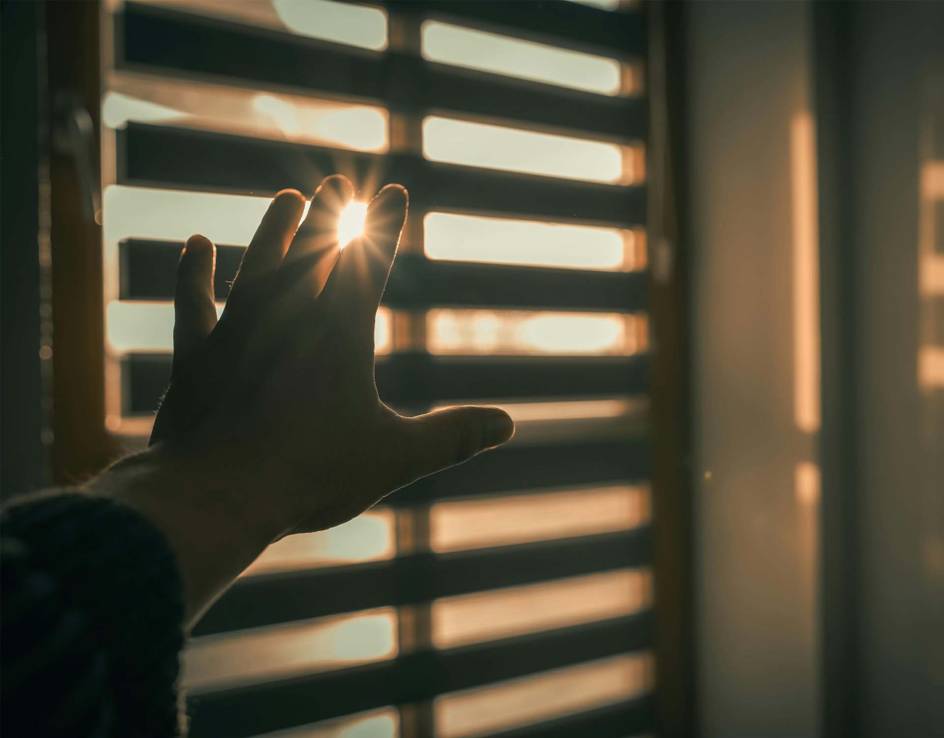 - Louisville Blinds & Drapery custom blinds Louisville KY